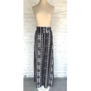 Joe B Maxi skirt black white paisley pull on XL